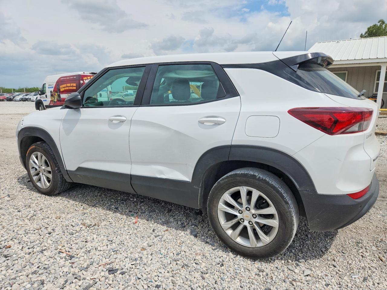 2022 Chevrolet Trailblazer Ls - Фото 2