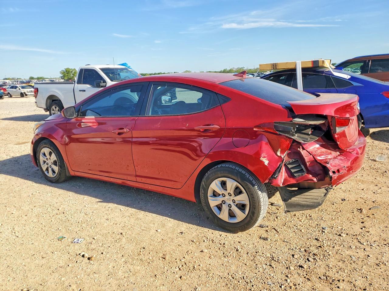 2016 Hyundai Elantra Se - Фото 2