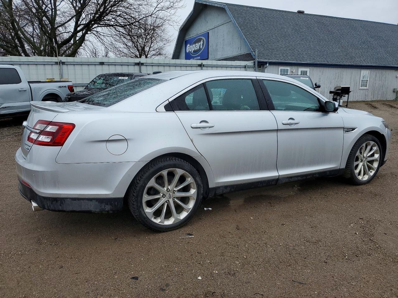2017 Ford Taurus Limited - Фото 3