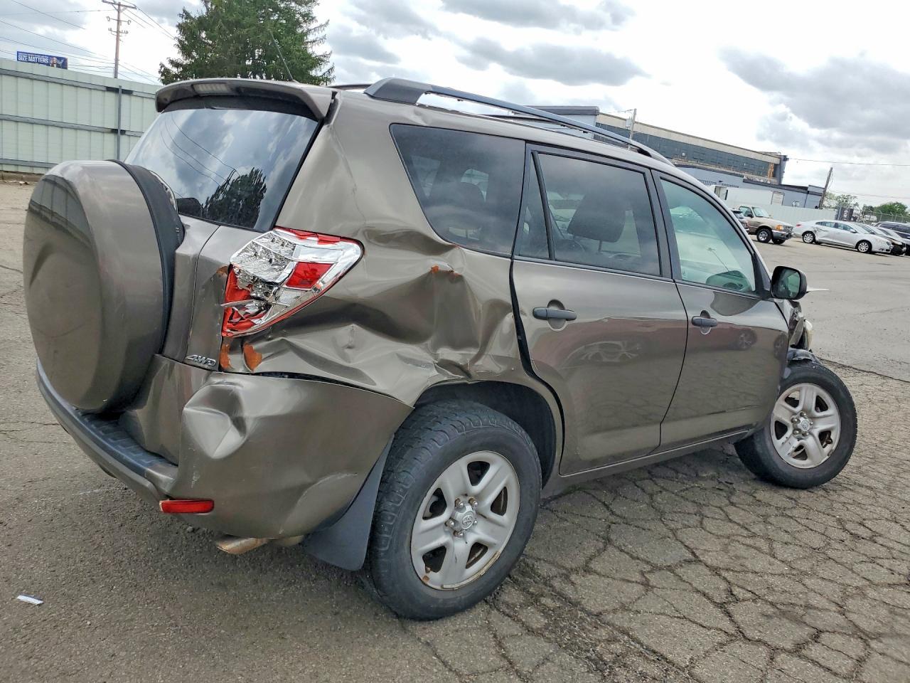 2011 Toyota Rav4 Base - Фото 3