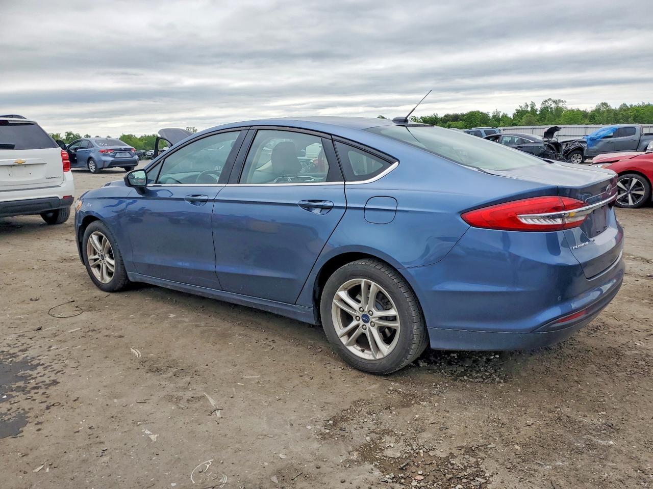 2018 Ford Fusion Se - Фото 2