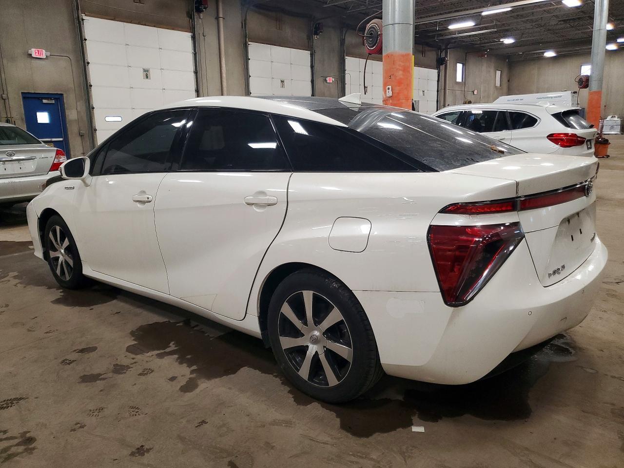 2017 Toyota Mirai Base - Image 2