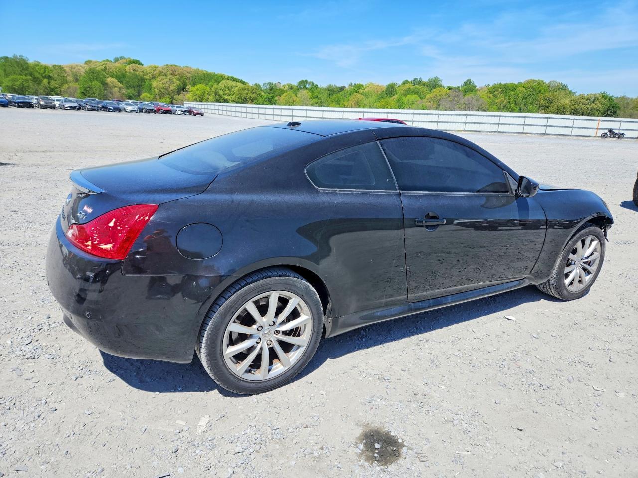 2011 Infiniti G37 Coupe X - Фото 3