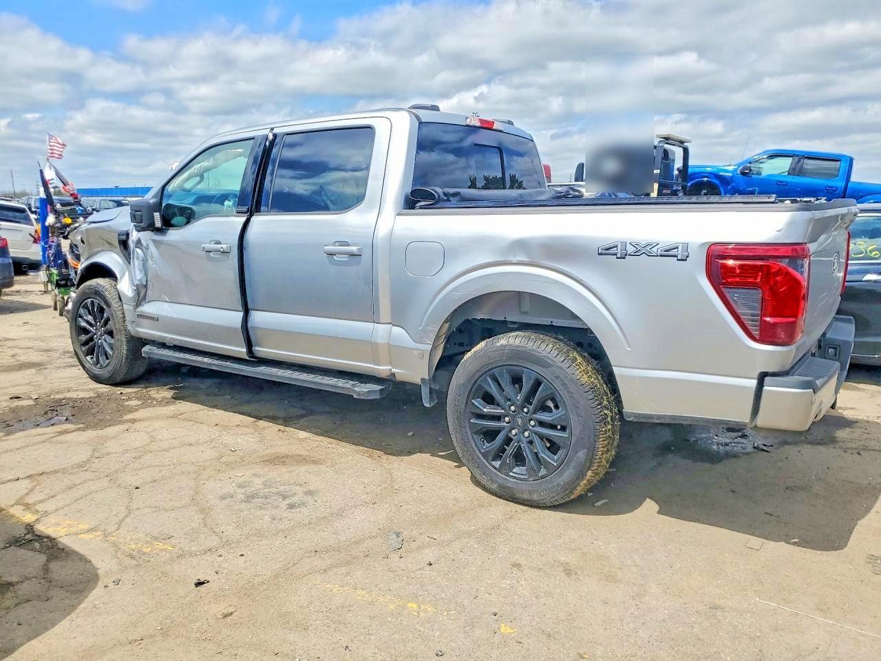 2025 Ford F150 Xlt - Фото 2