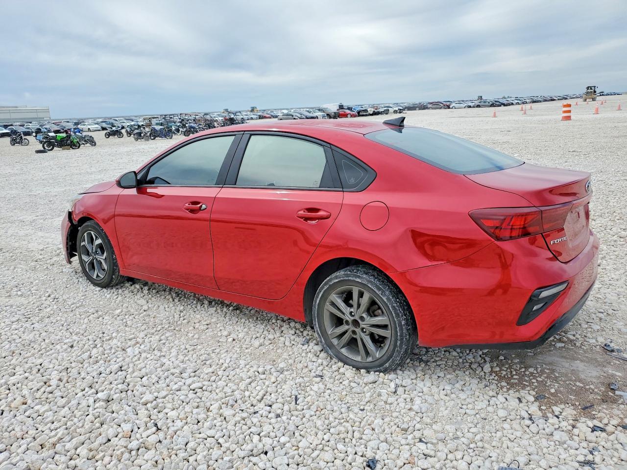 2020 Kia Forte Lxs - Фото 2