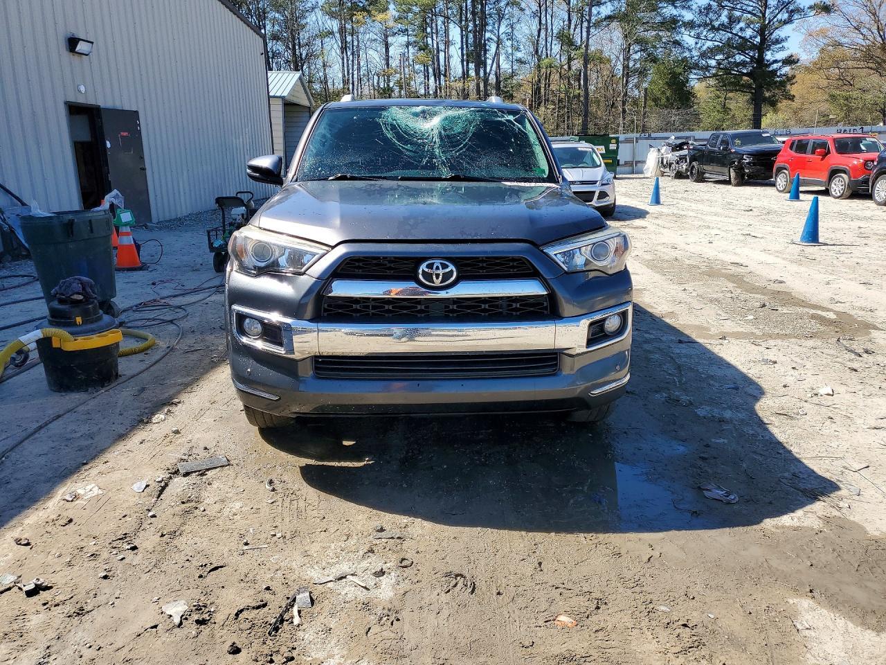 2016 Toyota 4Runner Limited - Фото 5