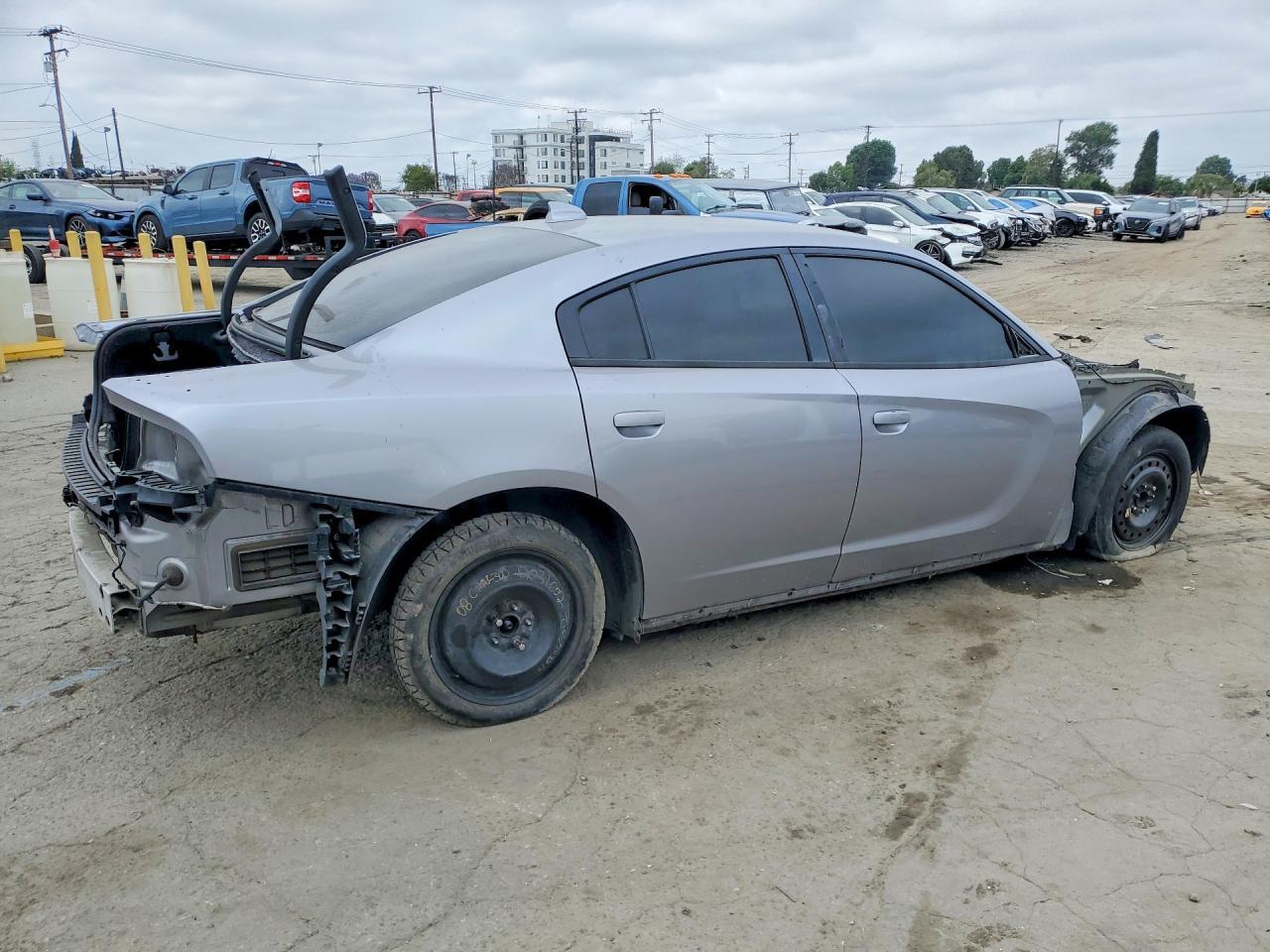 2018 Dodge Charger R - Image 3