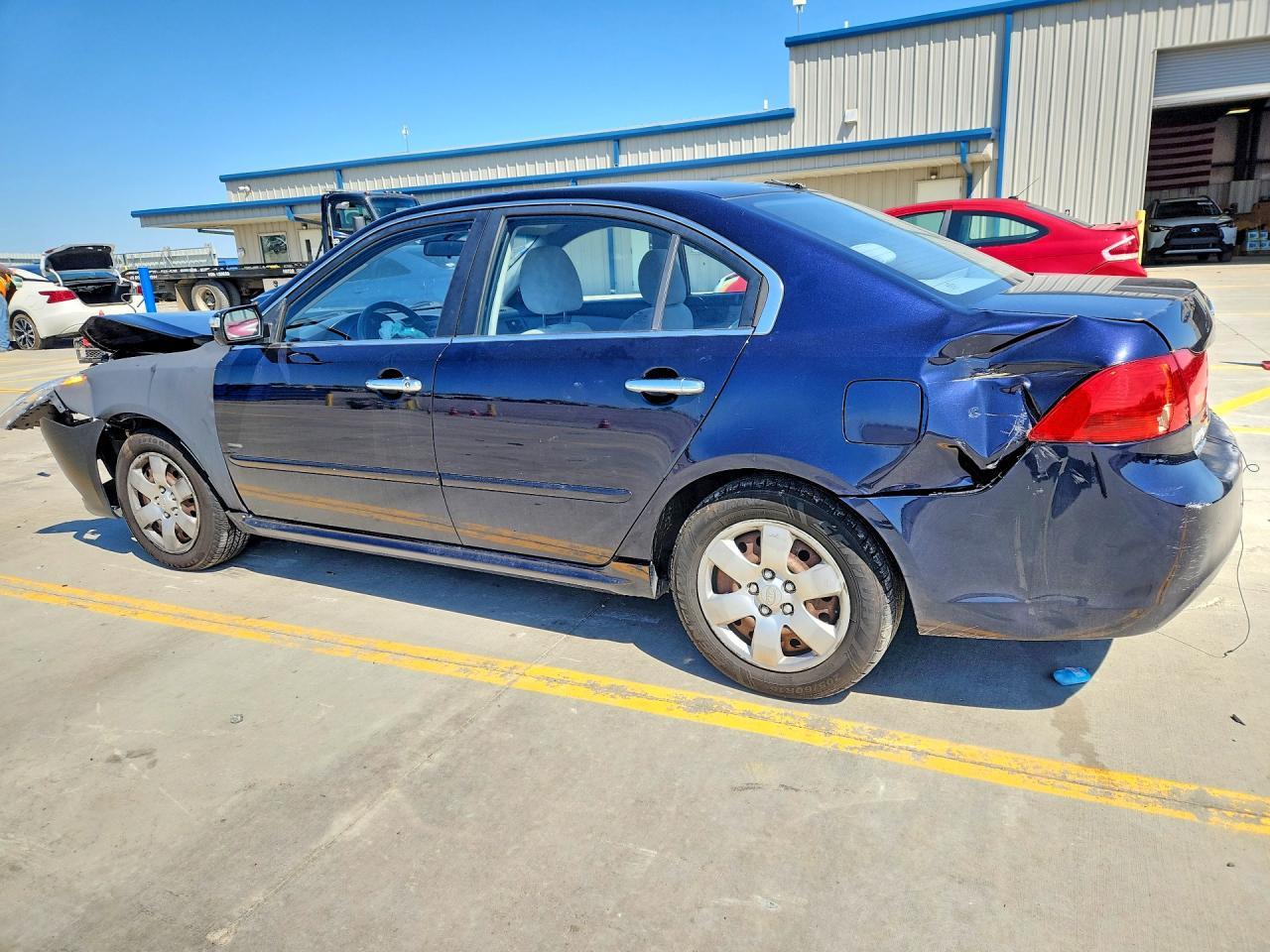 2010 Kia Optima Lx - Фото 2