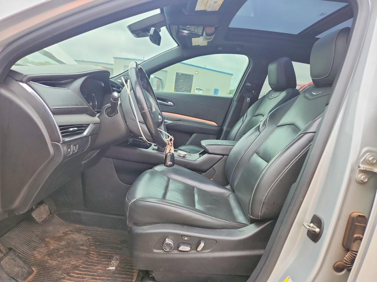 2019 Cadillac Xt4 Premium Luxury - Image 7