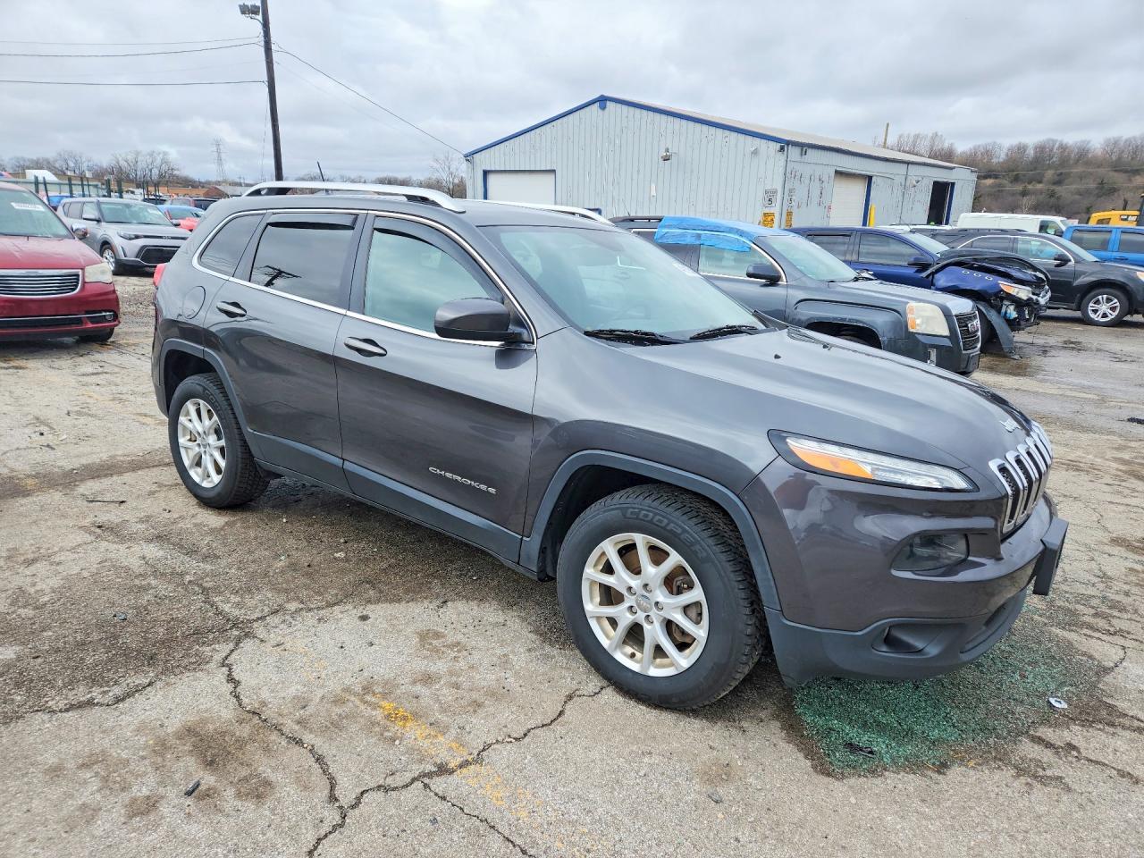 2015 Jeep Cherokee Latitude - Image 4