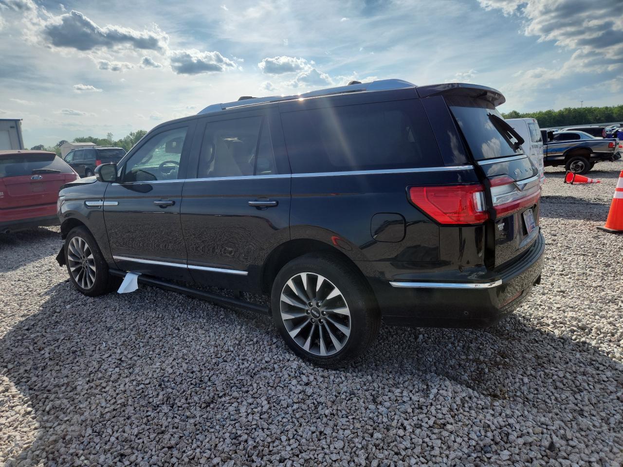 2021 Lincoln Navigator Reserve - Фото 2