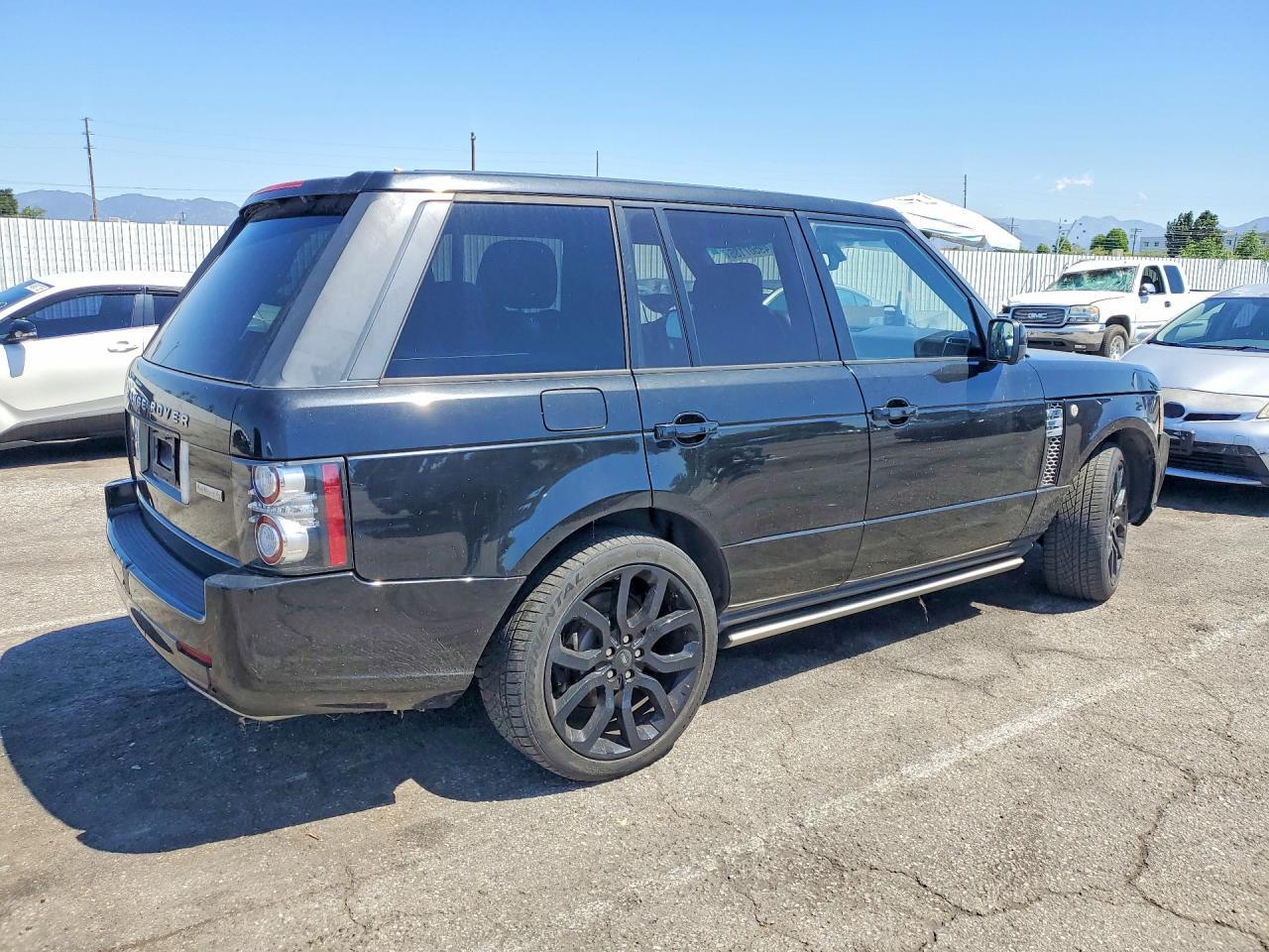 2012 Land Rover Range Rover Autobiography - Image 3