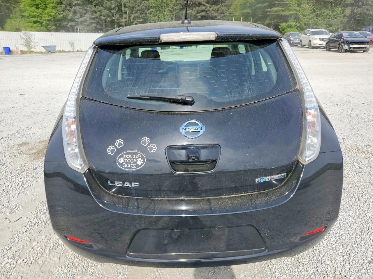 2015 Nissan Leaf S - Фото 6