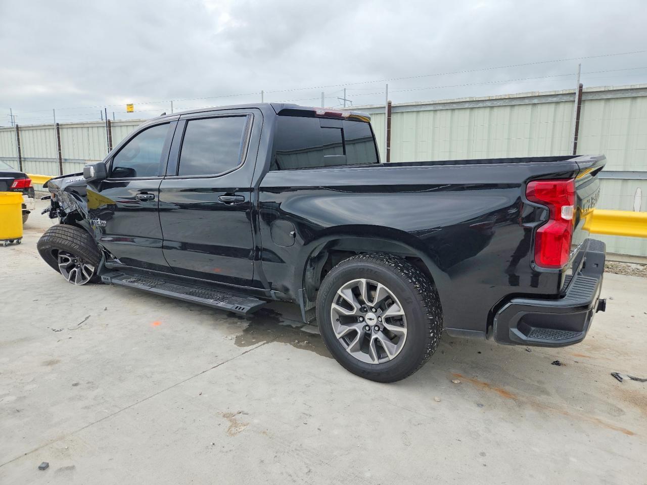 2020 Chevrolet Silverado C1500 Rst - Фото 2