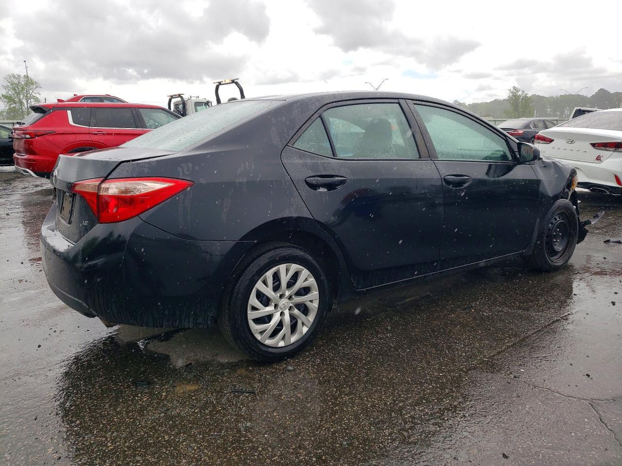 2018 Toyota Corolla Le - Фото 3