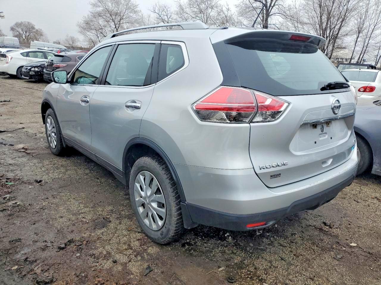 2014 Nissan Rogue S - Фото 3