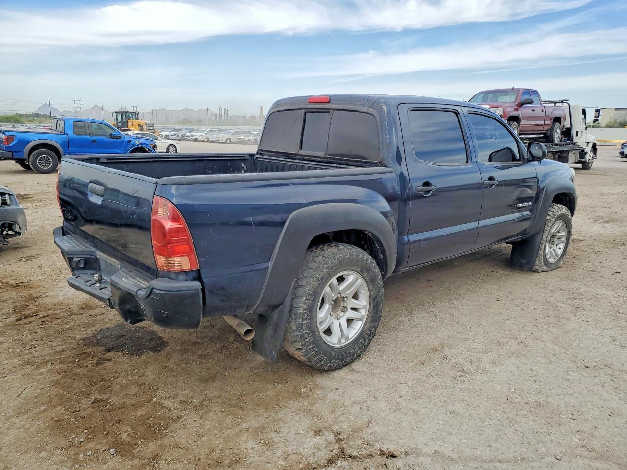 2015 Toyota Tacoma Prerunner - Фото 3