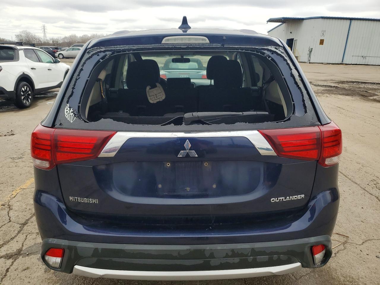 2018 Mitsubishi Outlander Es - Фото 6