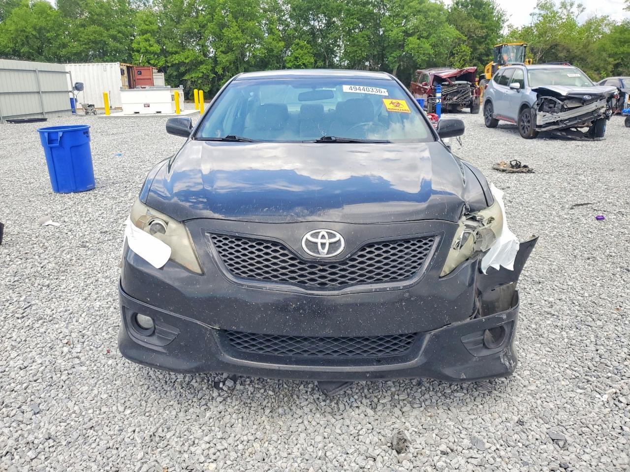 2010 Toyota Camry Se - Image 5