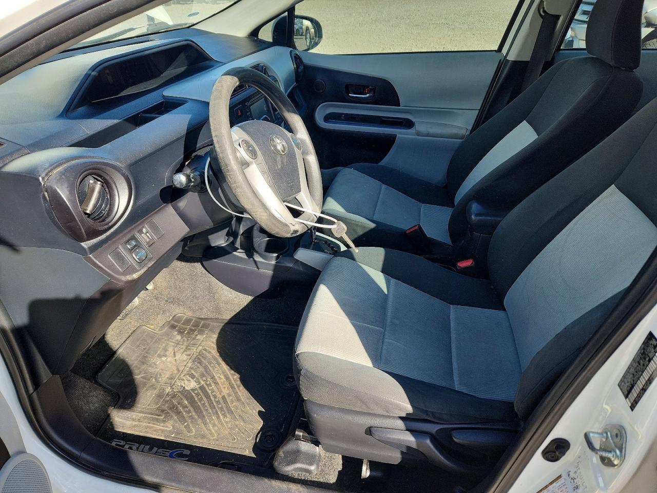 2012 Toyota Prius C Two - Фото 7