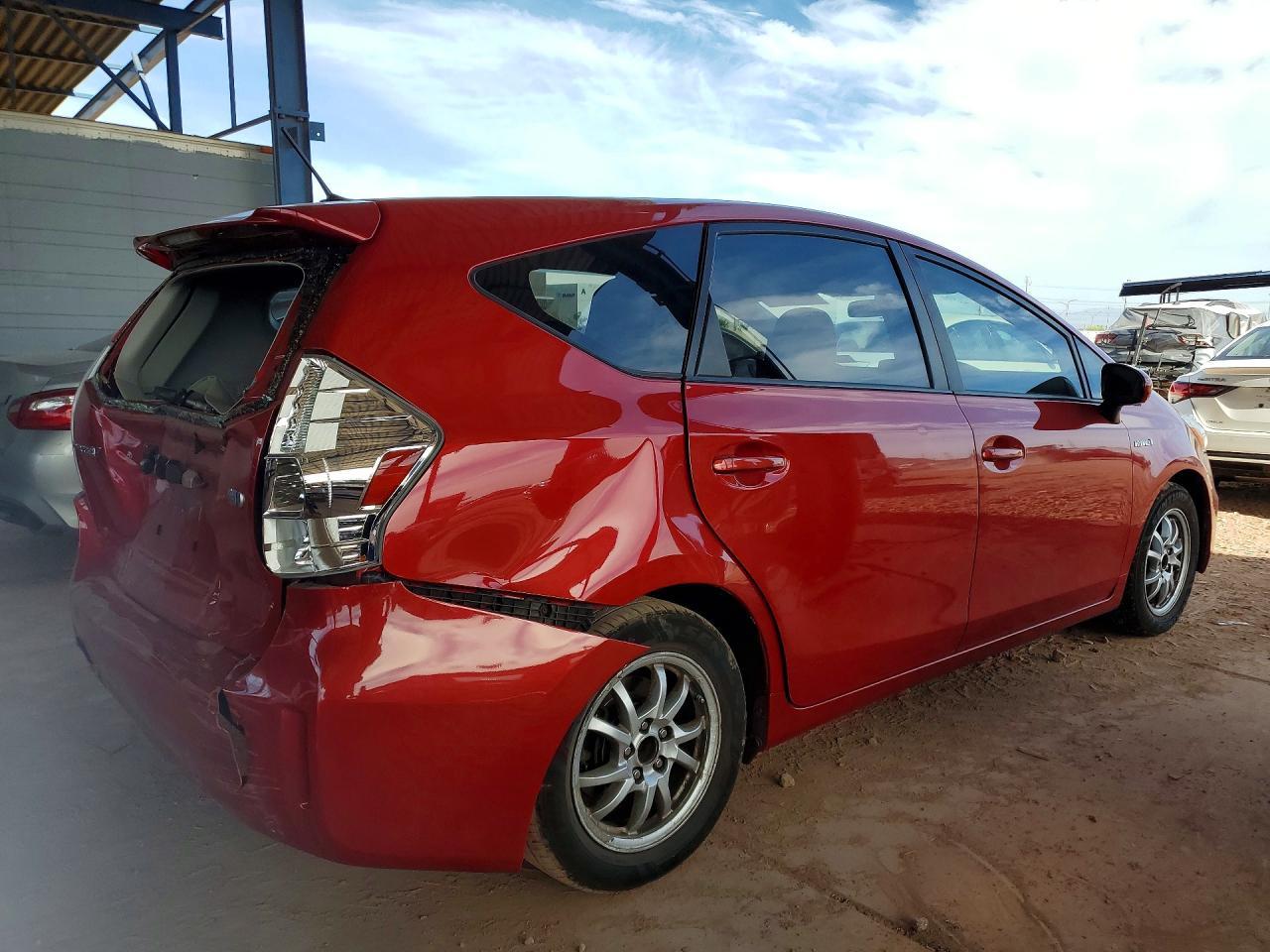 2012 Toyota Prius V Three - Фото 3