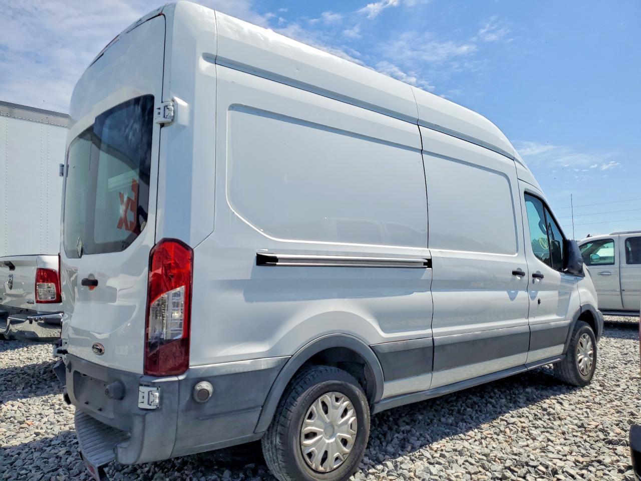 2017 Ford Transit T-250 - Image 3