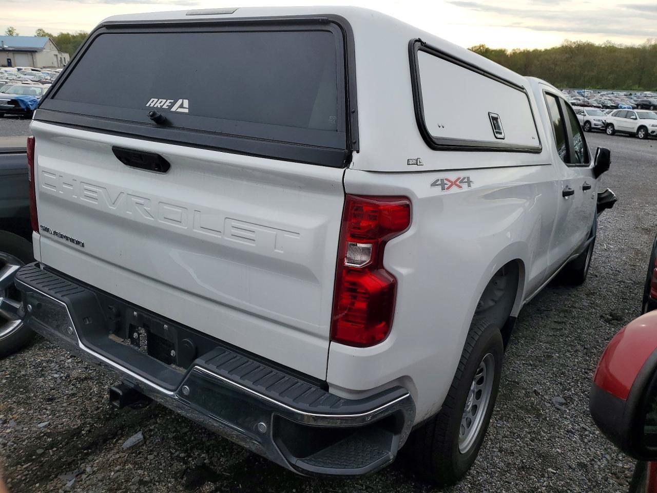 2024 Chevrolet Silverado K1500 - Image 3