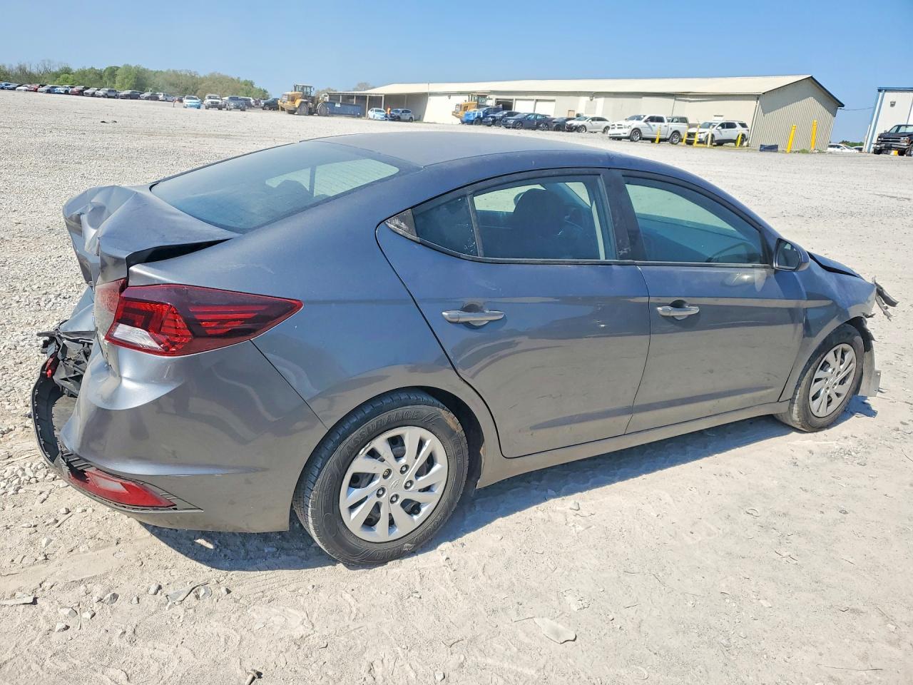 2019 Hyundai Elantra Se - Image 3
