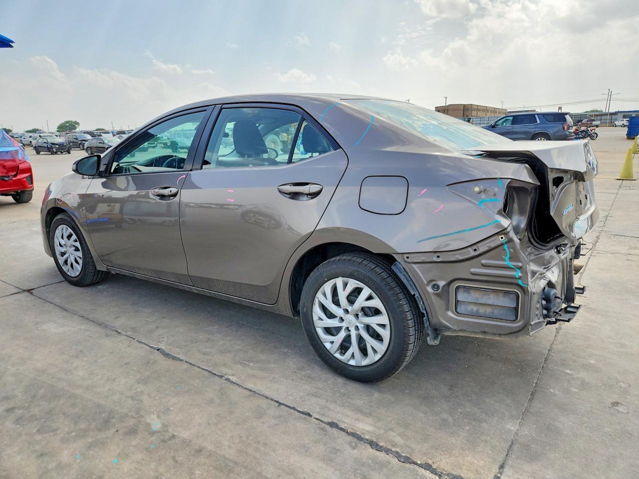 2017 Toyota Corolla Le - Фото 2