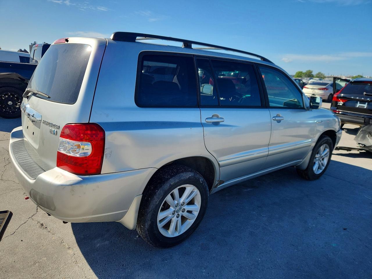 2007 Toyota Highlander Hybrid Base - Image 3