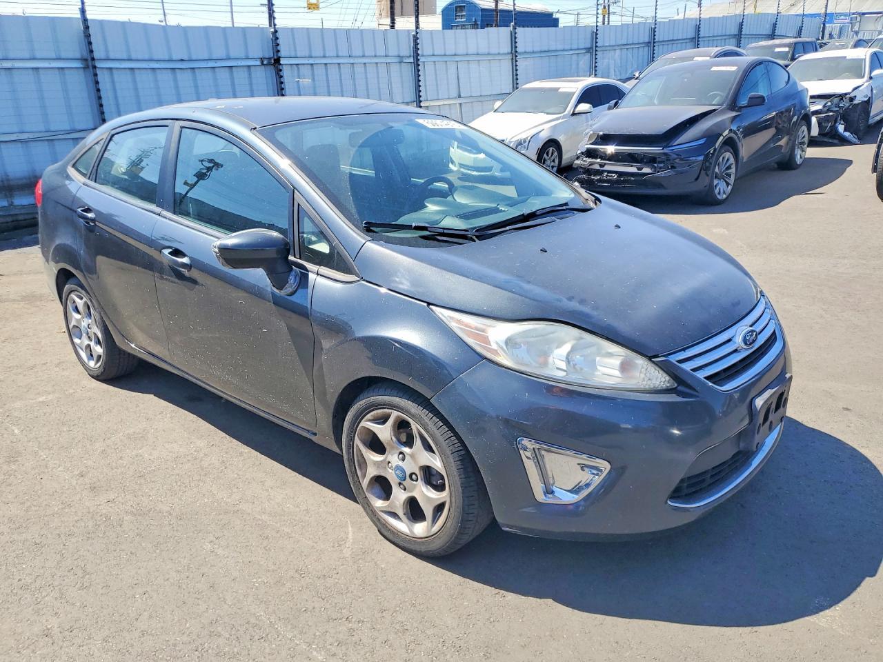 2011 Ford Fiesta Sel - Image 4