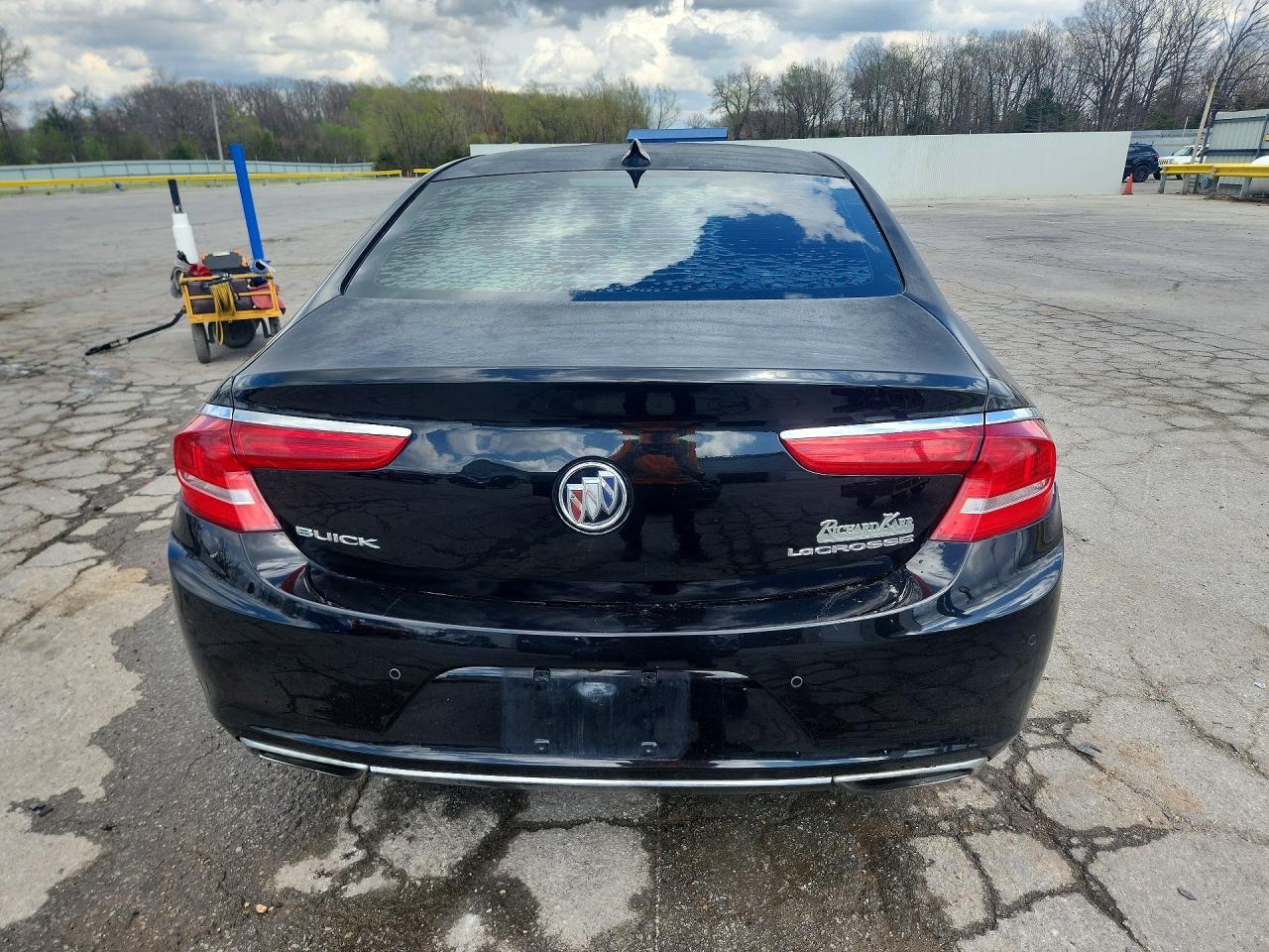 2017 Buick Lacrosse Premium - Фото 6