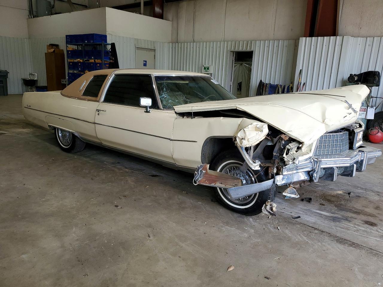 1976 Cadillac Deville - Image 4