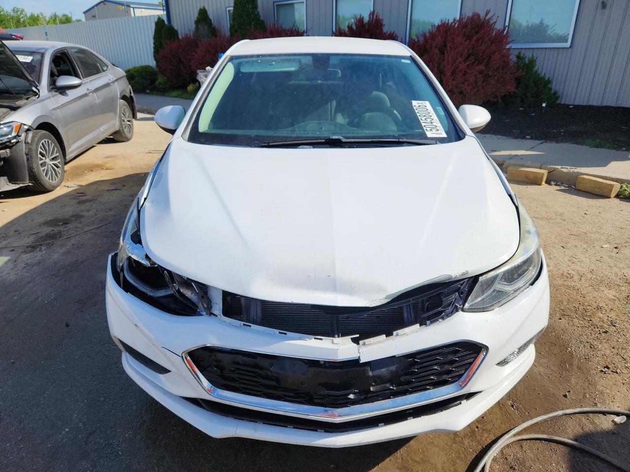 2018 Chevrolet Cruze Lt - Image 5