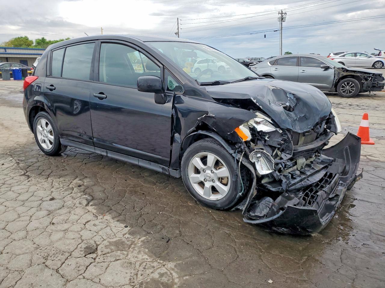 2009 Nissan Versa 1.8 S - Фото 4