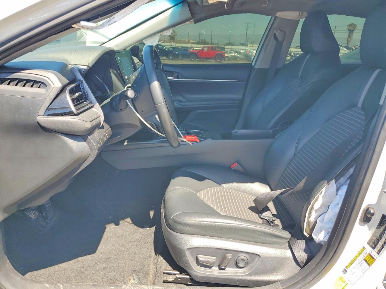 2023 Toyota Camry Se - Фото 7