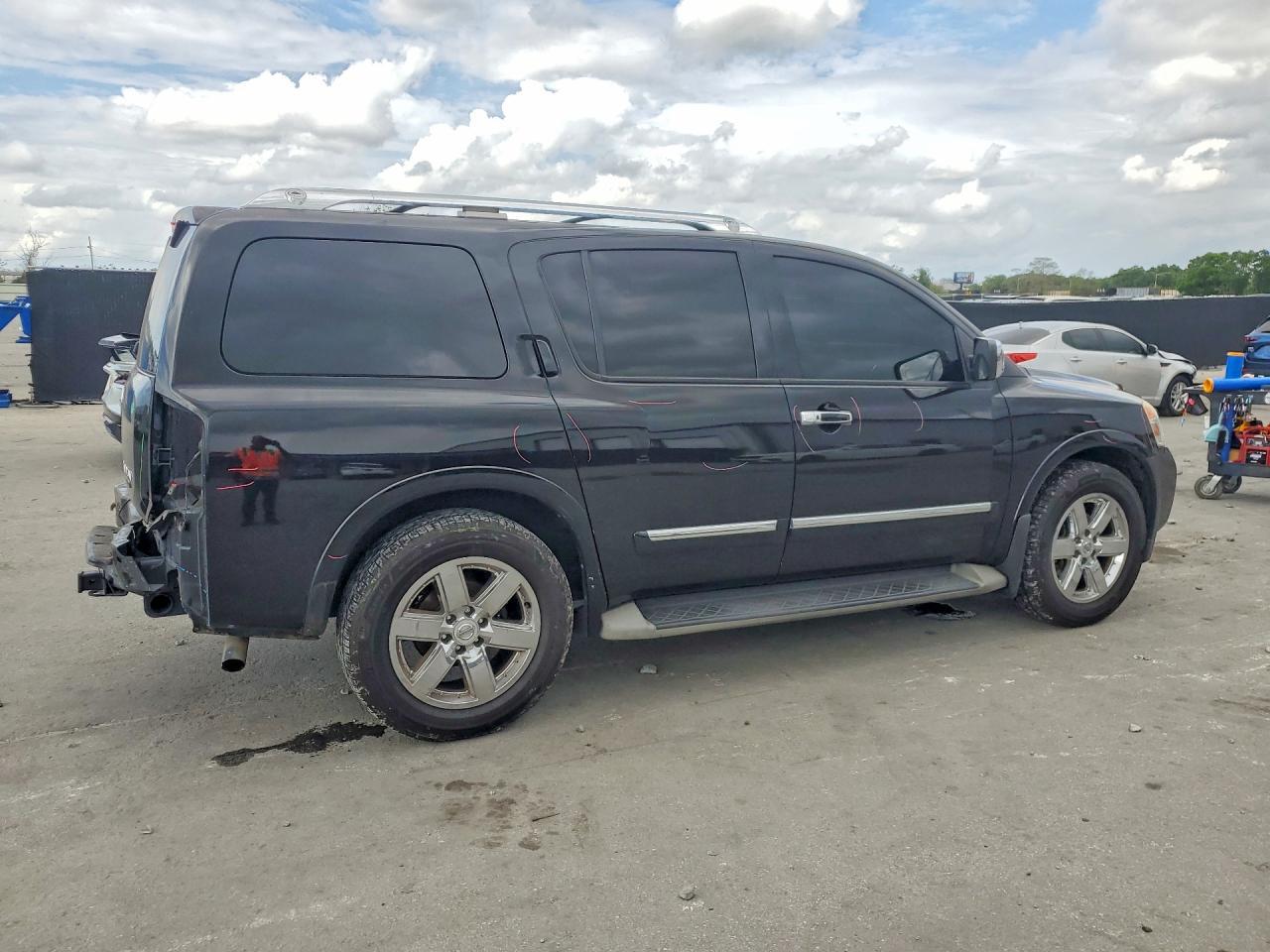 2011 Nissan Armada Platinum - Image 3