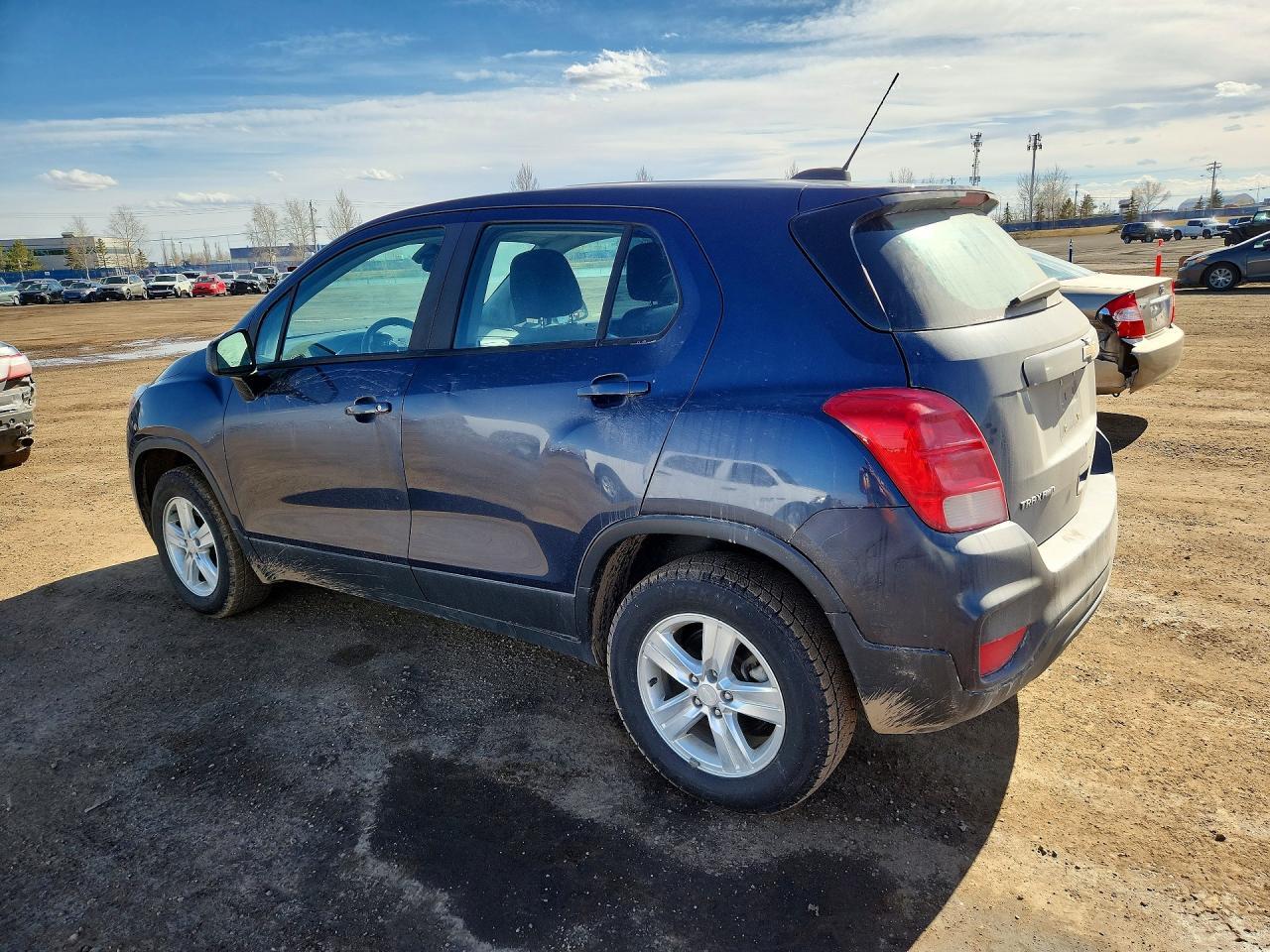 2018 Chevrolet Trax Ls - Image 2
