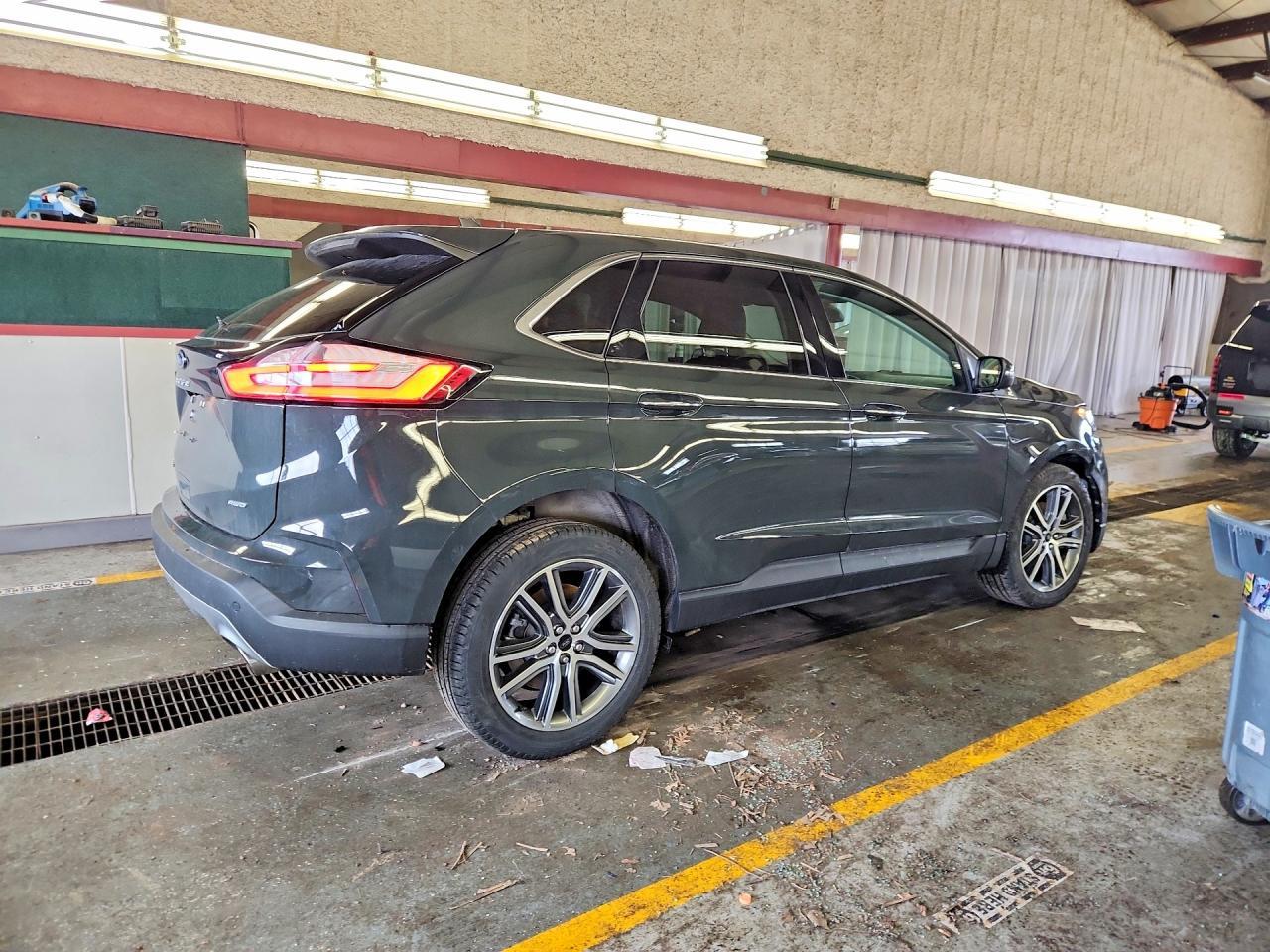 2024 Ford Edge Titanium - Фото 3