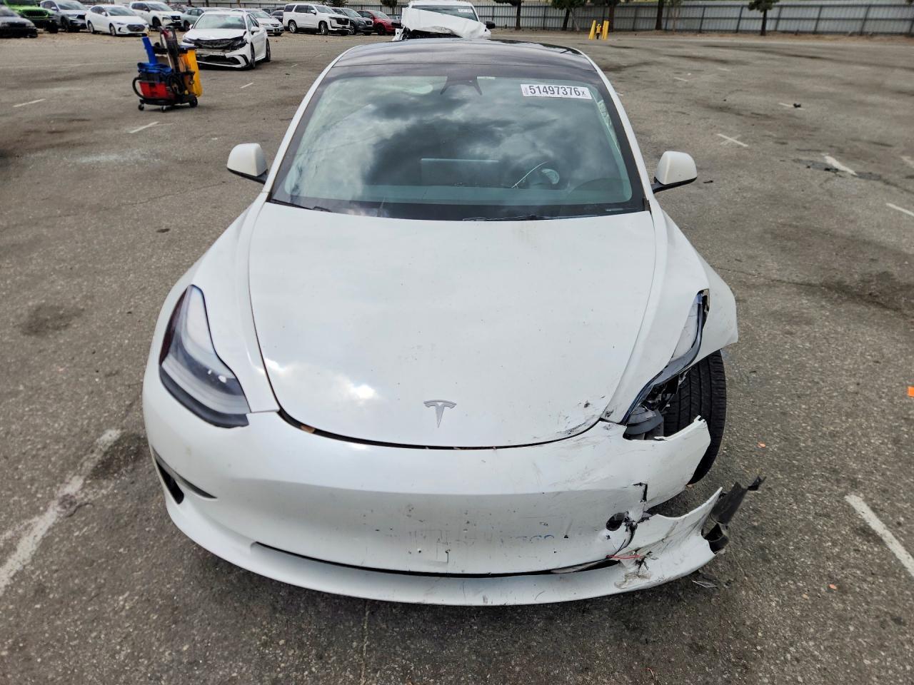 2023 Tesla Model 3 - Фото 5