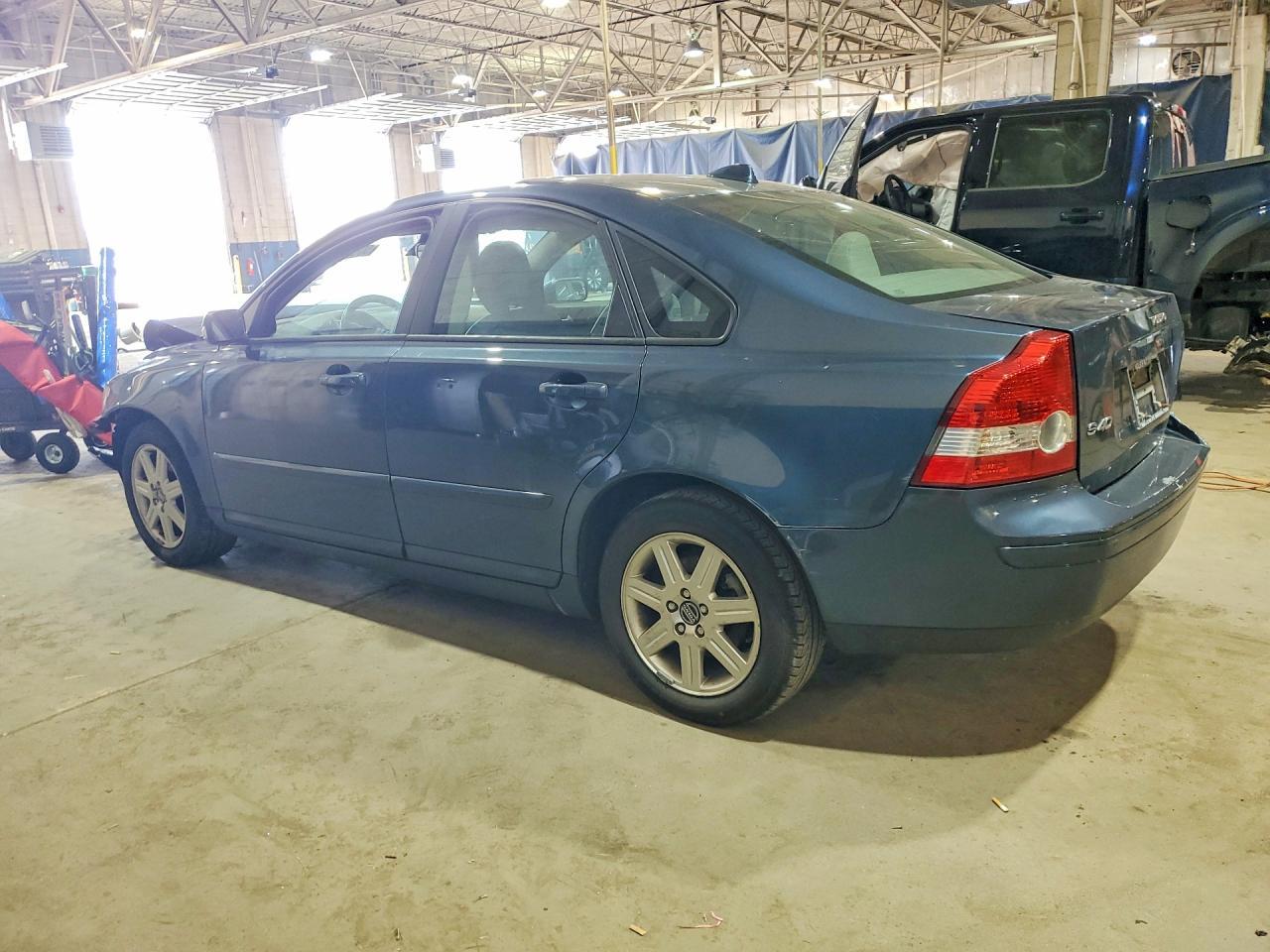 2006 Volvo S40 2.4I - Фото 2