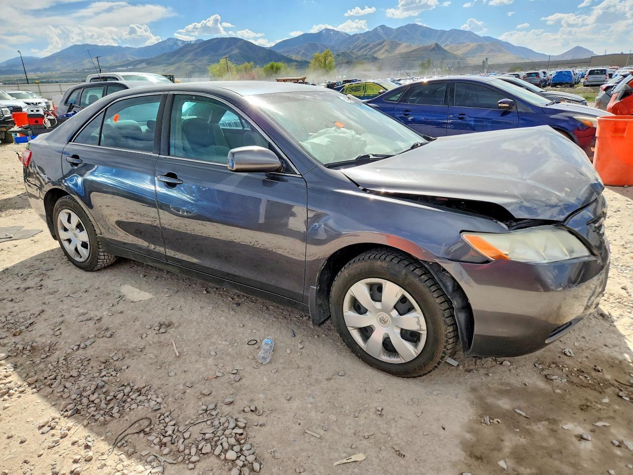 2009 Toyota Camry Le - Image 4