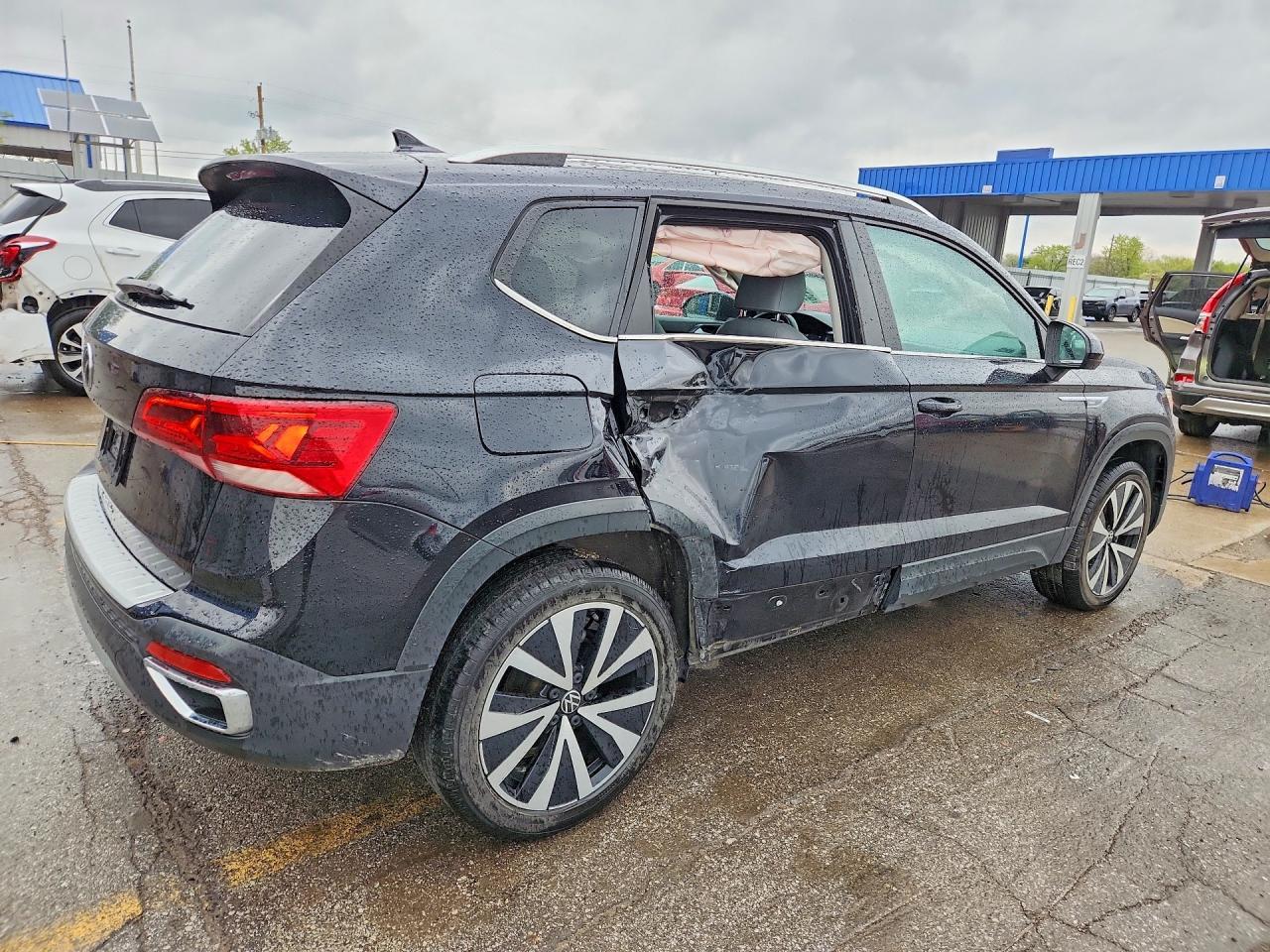 2022 Volkswagen Taos Se Iq Drive - Фото 3