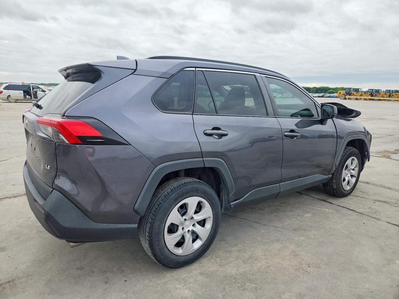 2020 Toyota Rav4 Le - Фото 3