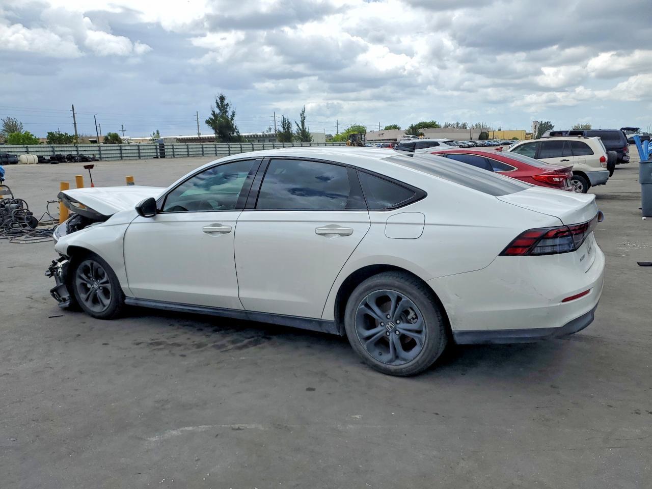 2025 Honda Accord Se - Фото 2