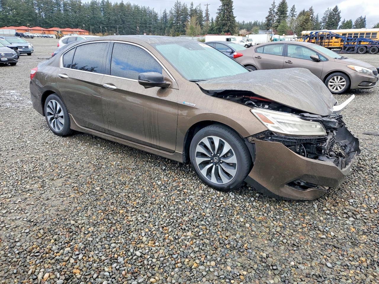 2017 Honda Accord Touring Hybrid - Фото 4