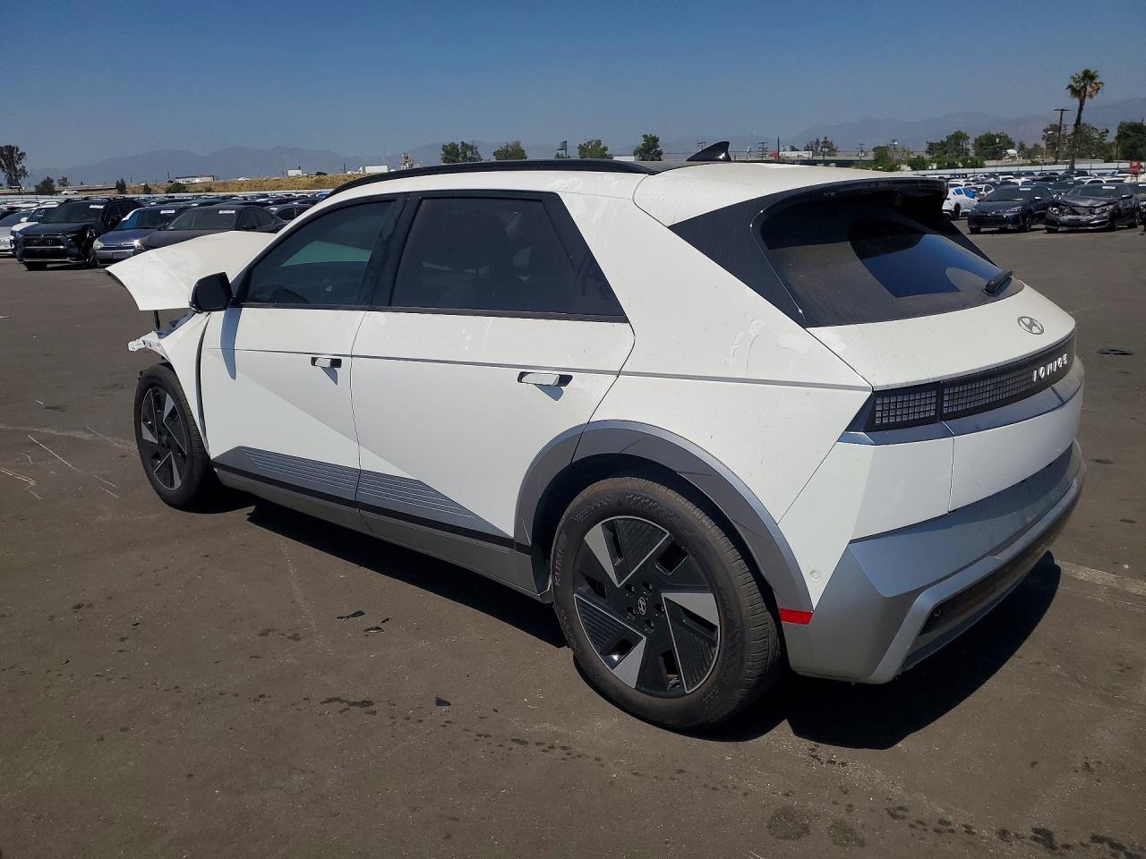 2025 Hyundai Ioniq 5 Limited - Фото 2