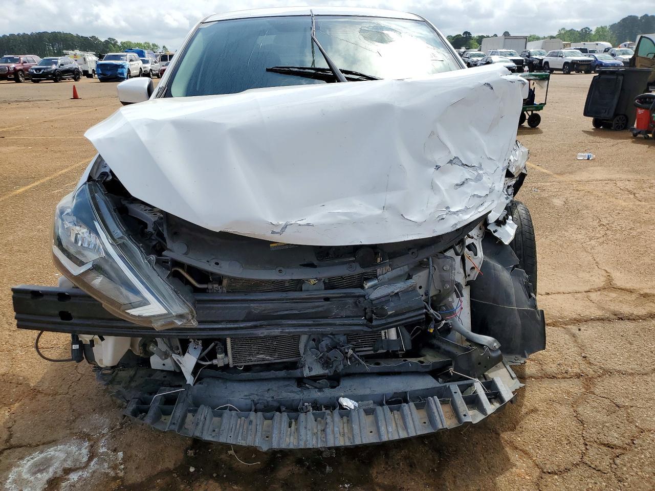 2018 Nissan Sentra Sv - Фото 5