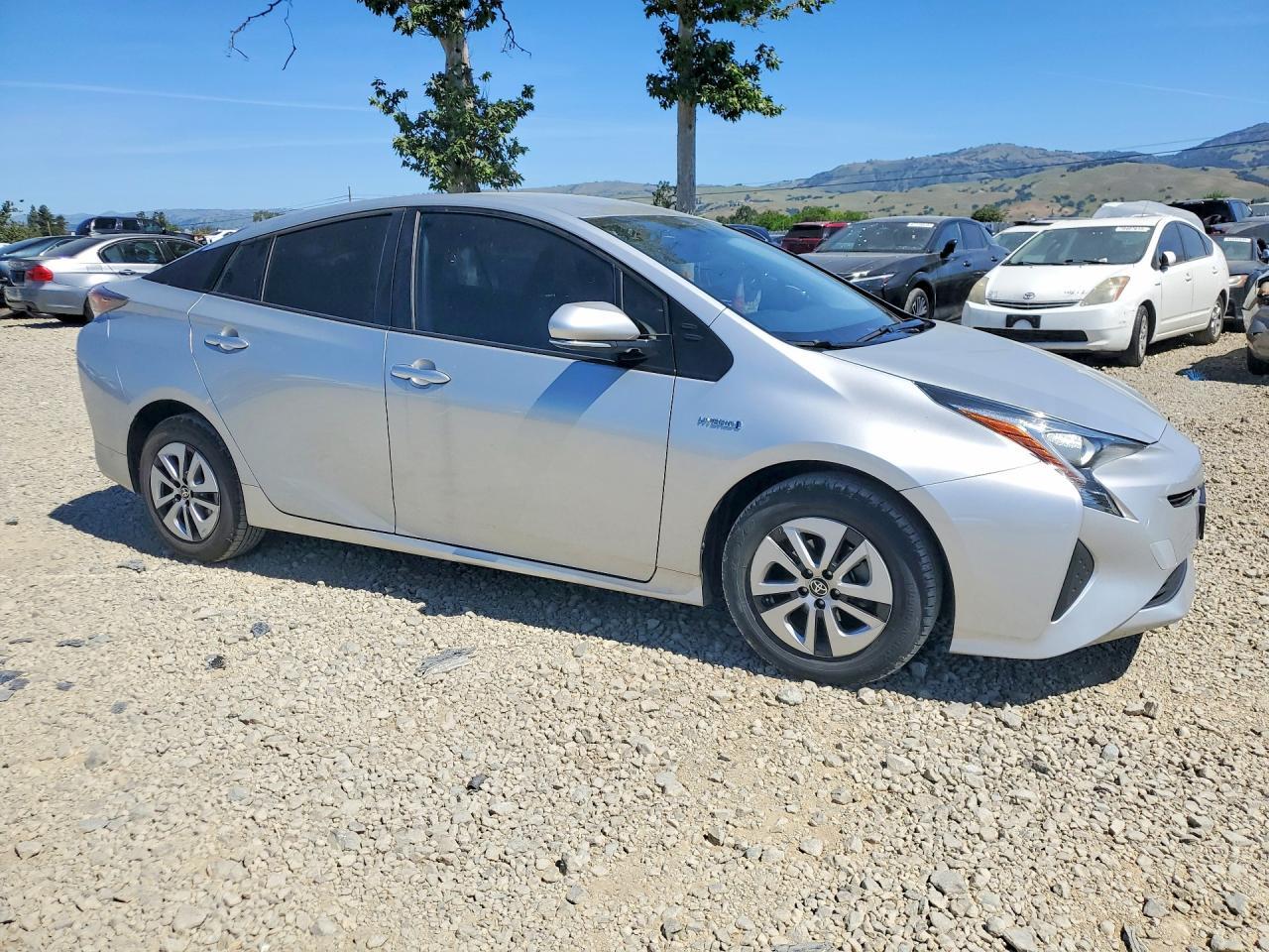 2016 Toyota Prius Four - Image 4