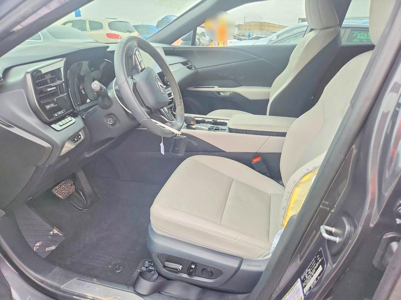 2025 Lexus Rx 350 Premium - Image 7
